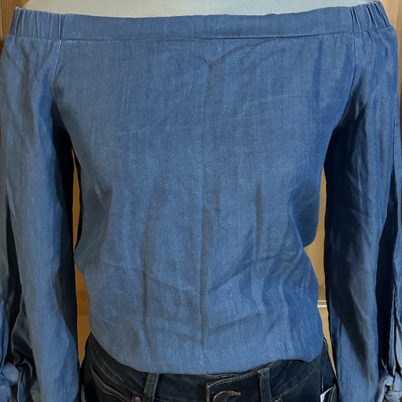 Off the Shoulder Denim/Chambray Shirt - Picture 7 of 9